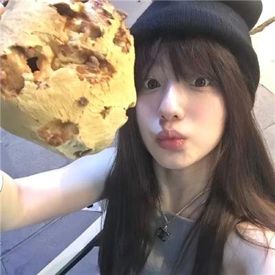 粉红火鹤的神秘凝视